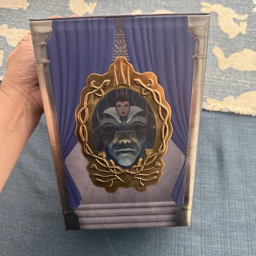 Snow White Mirror Lenticular Popcorn Bucket Regal AMC Cinemark Exclusive - NEW